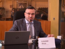 claudio avila vereador gravatai